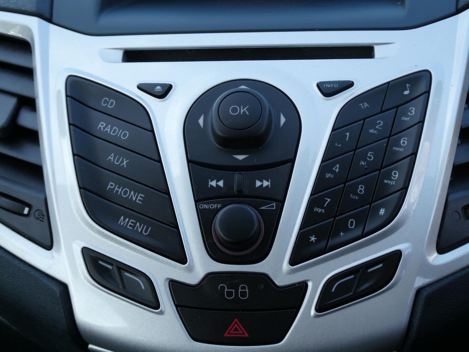 Used Ford Fiesta 2012 for sale - 78152458: Photo 13