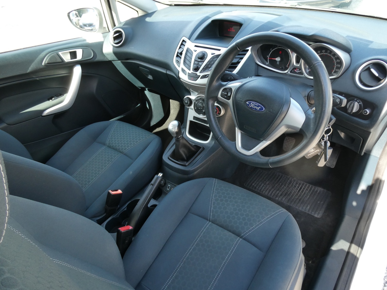 Used Ford Fiesta 2012 for sale - 78152458: Photo 3