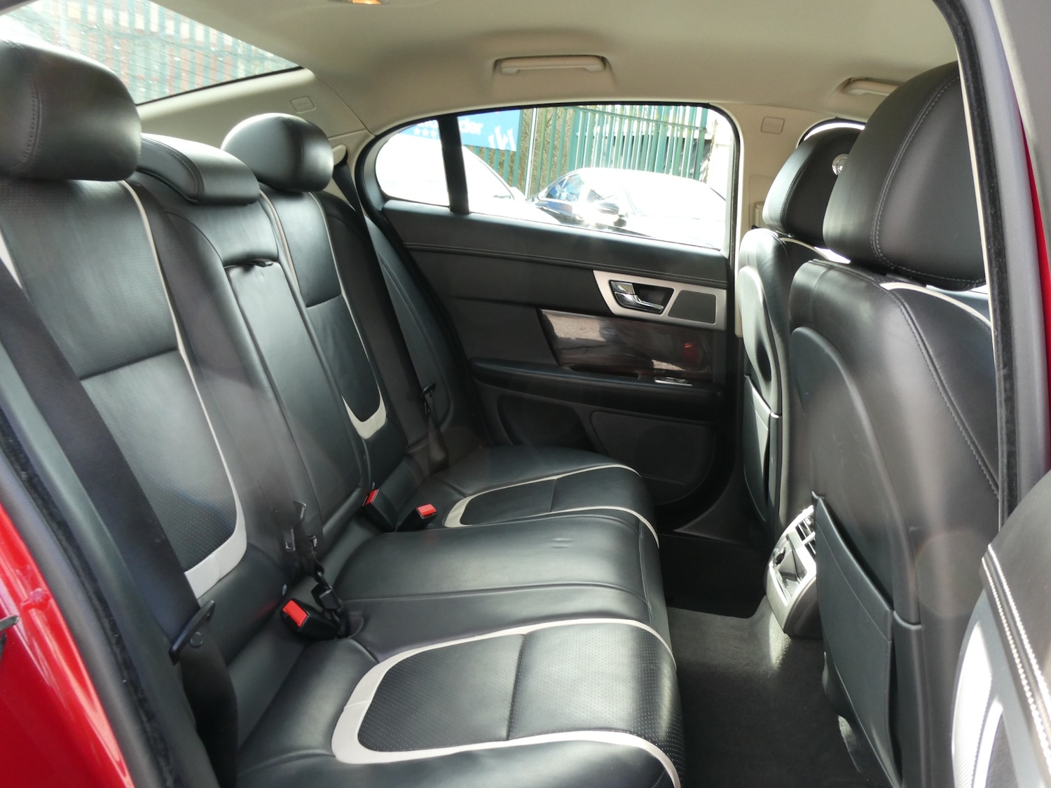 Used Jaguar XF 2015 for sale - 77663690: Photo 20