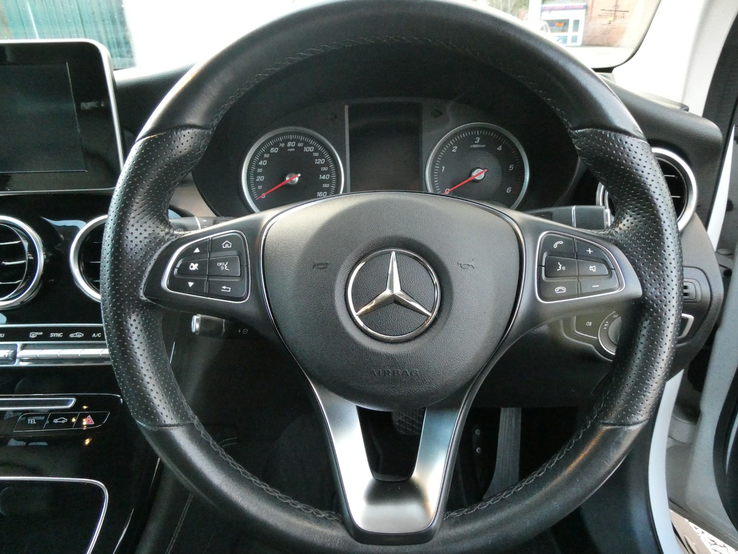 Used Mercedes-Benz GLC 2019 for sale - 77114128: Photo 6