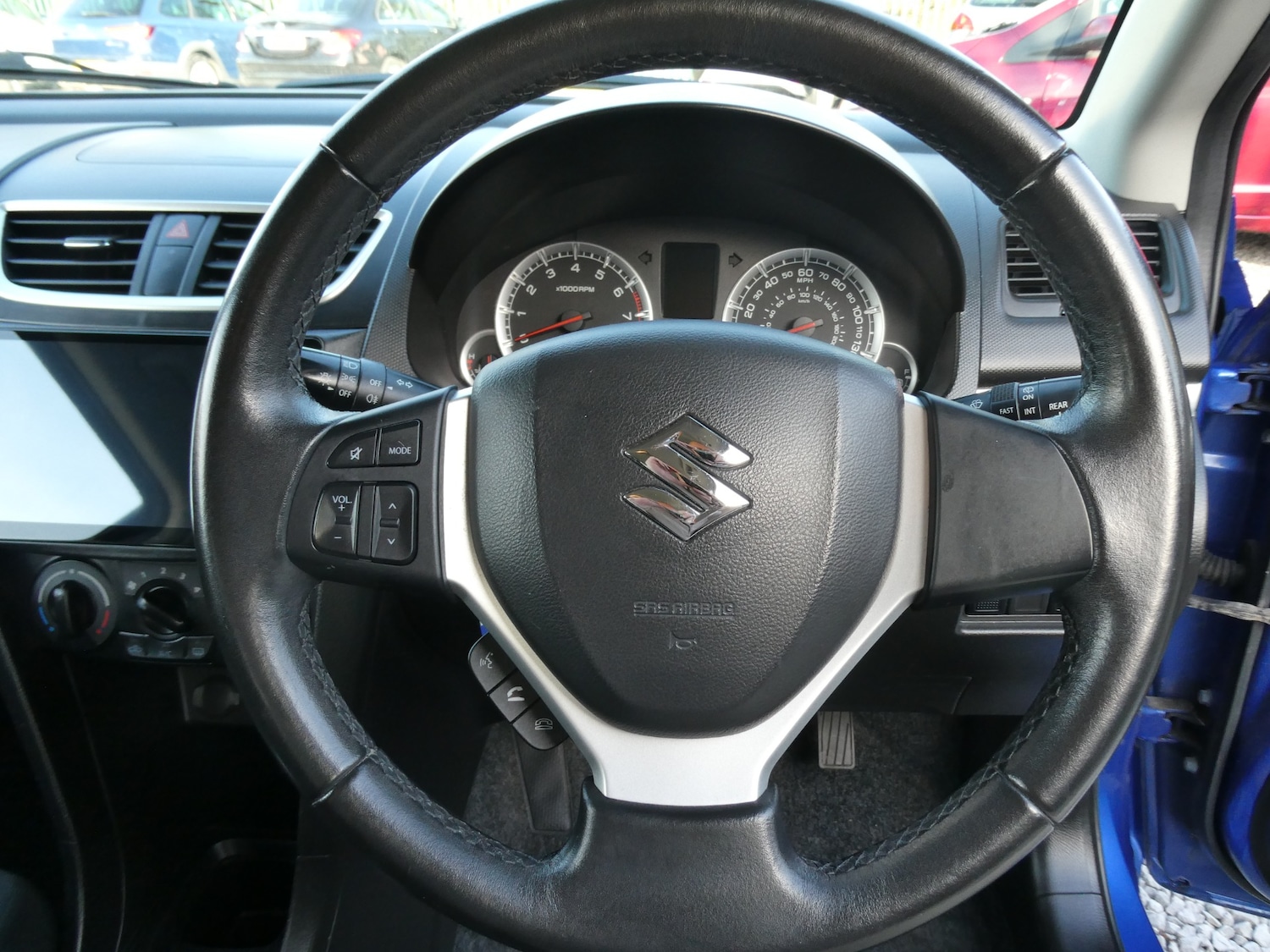 Used Suzuki Swift 2015 for sale - 77934489: Photo 6