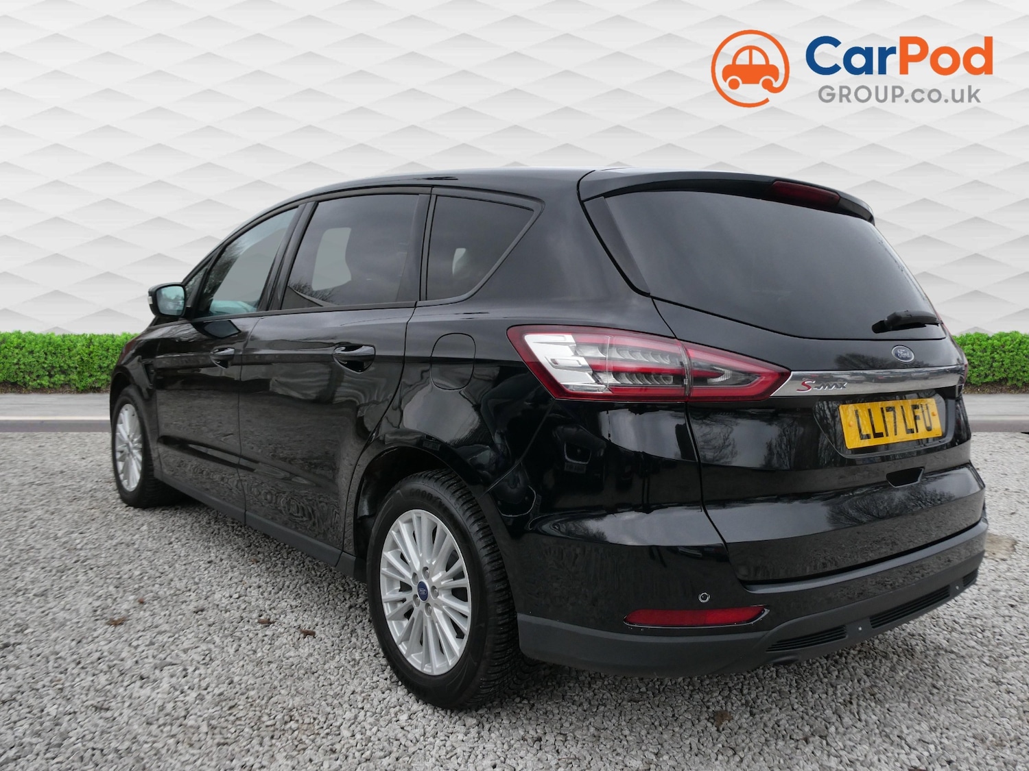 Used Ford S-Max 2017 for sale - 77541738: Photo 4