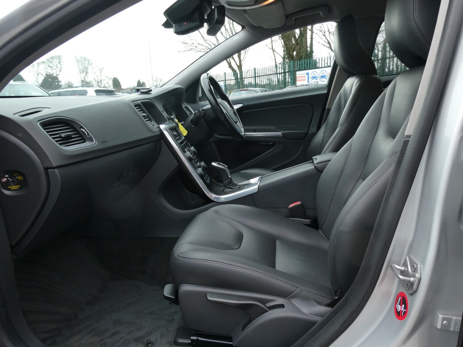 Used Volvo V60 2014 for sale - 77543673: Photo 16