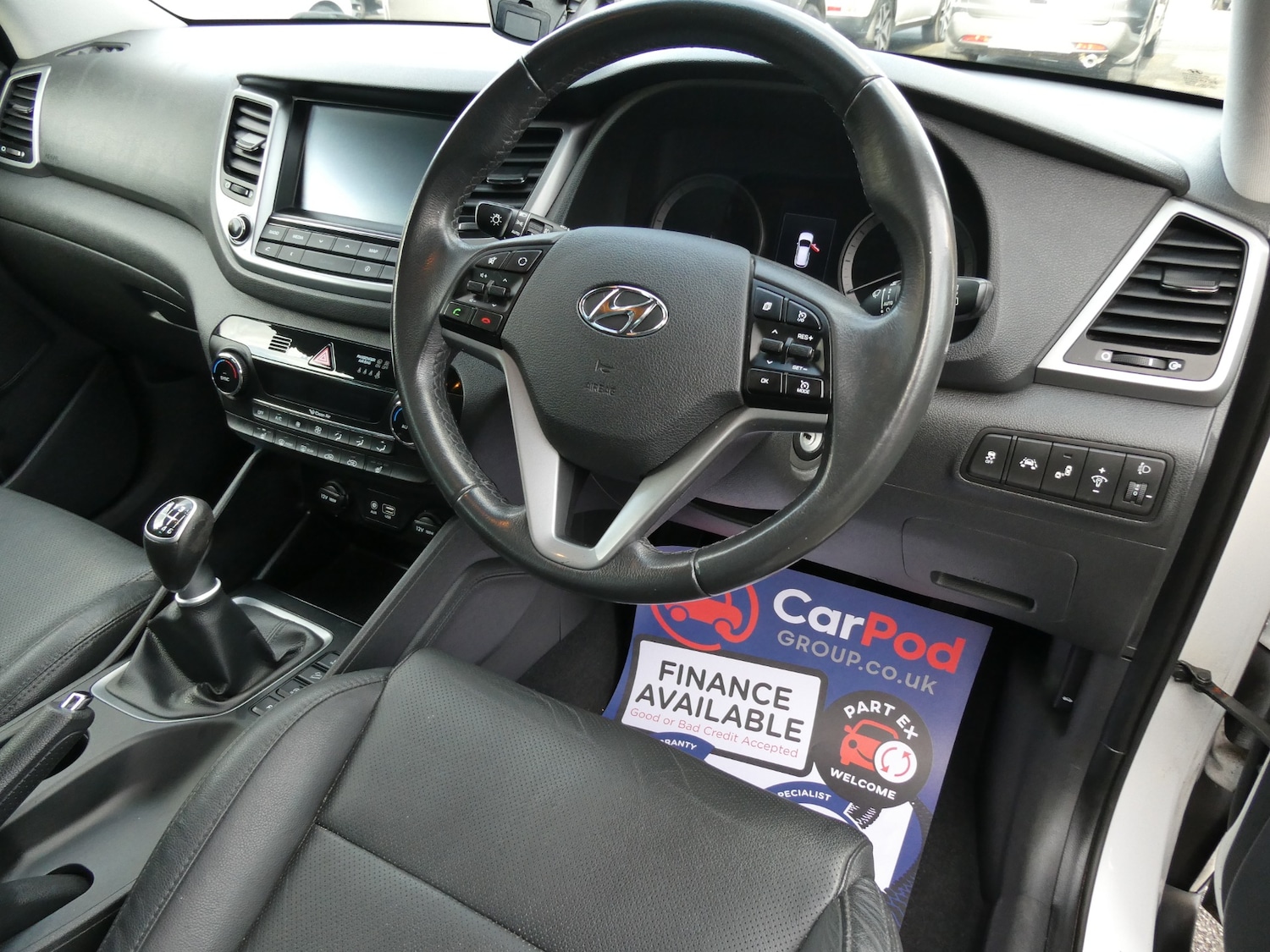 Used Hyundai TUCSON 2017 for sale - 76403390: Photo 3