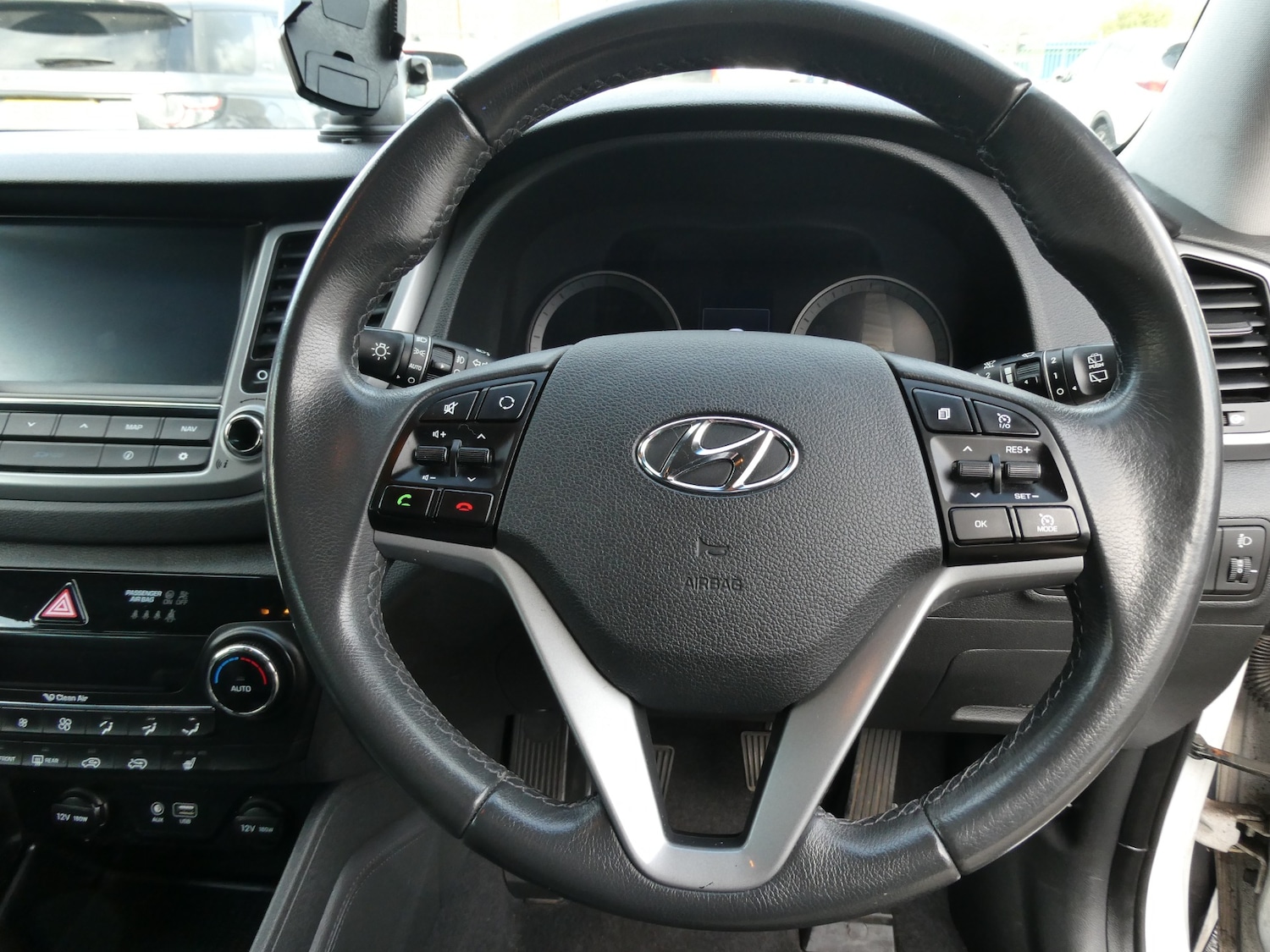 Used Hyundai TUCSON 2017 for sale - 76403390: Photo 6