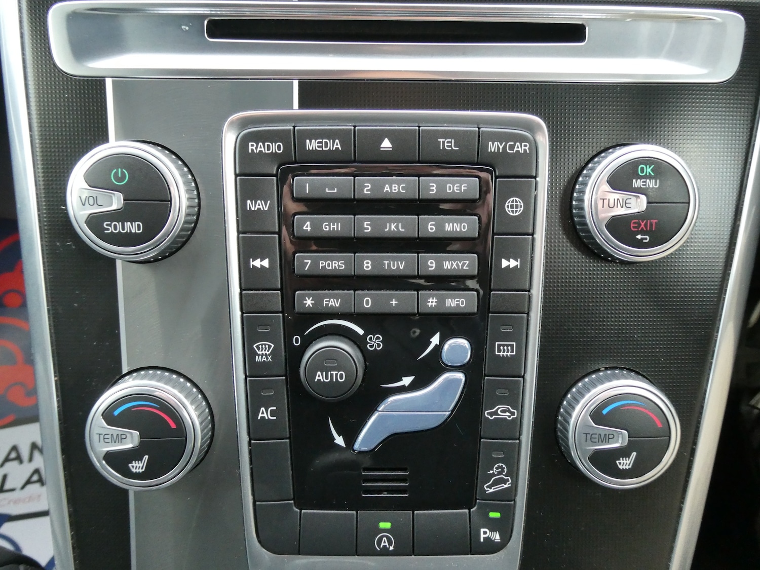 Used Volvo XC60 2017 for sale - 76404779: Photo 13