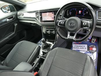 Used Volkswagen T-Roc 2019 for sale - 79775323: Photo