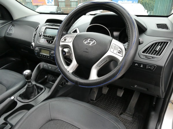 Used Hyundai Ix35 2010 for sale - 76079485: Photo 2