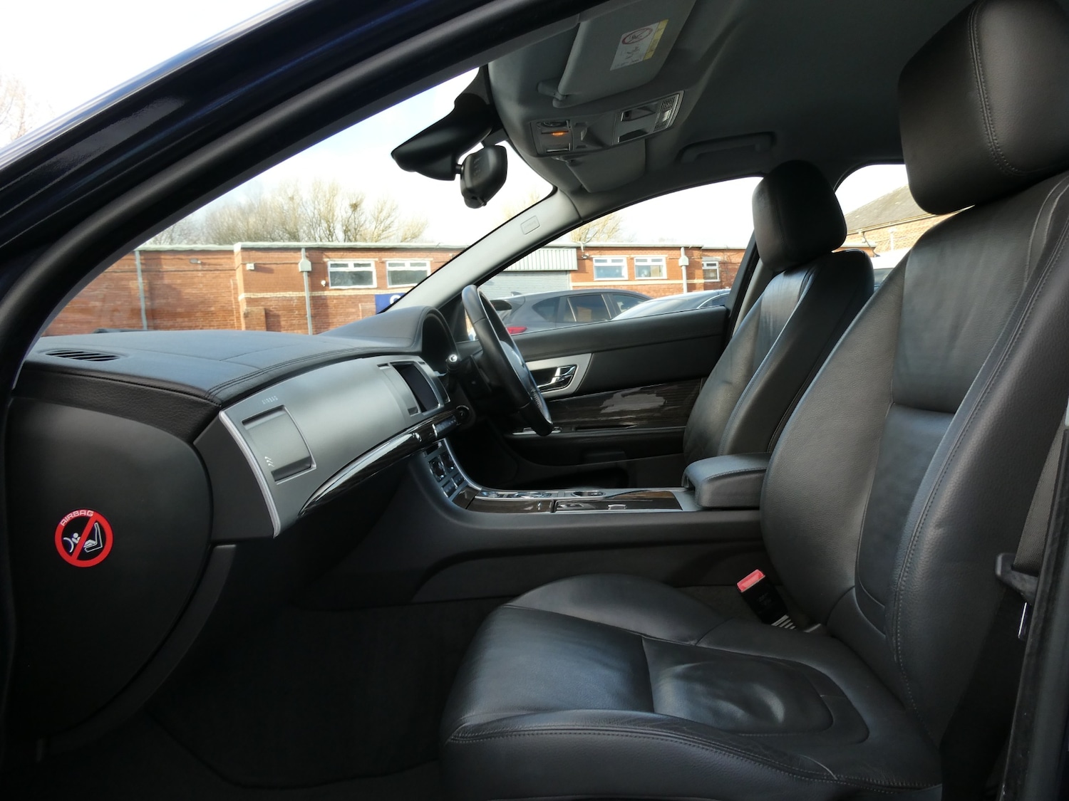 Used Jaguar XF 2015 for sale - 77003391: Photo 16