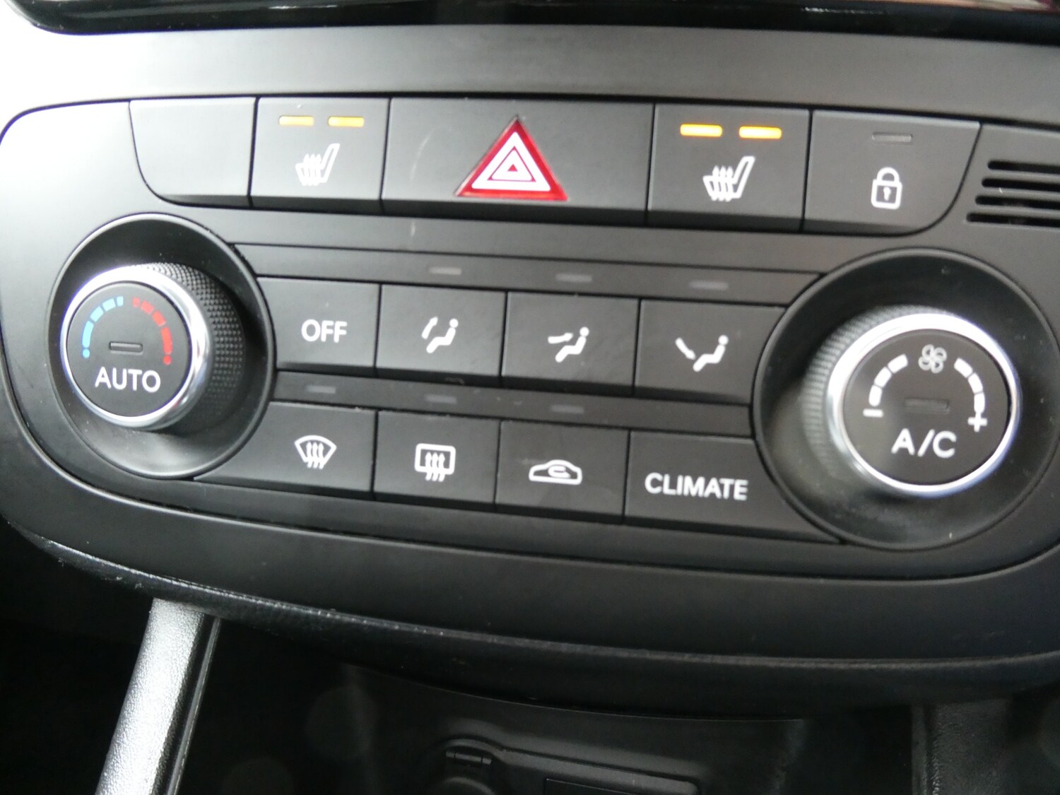 Used Kia Venga 2017 for sale - 77813353: Photo 11