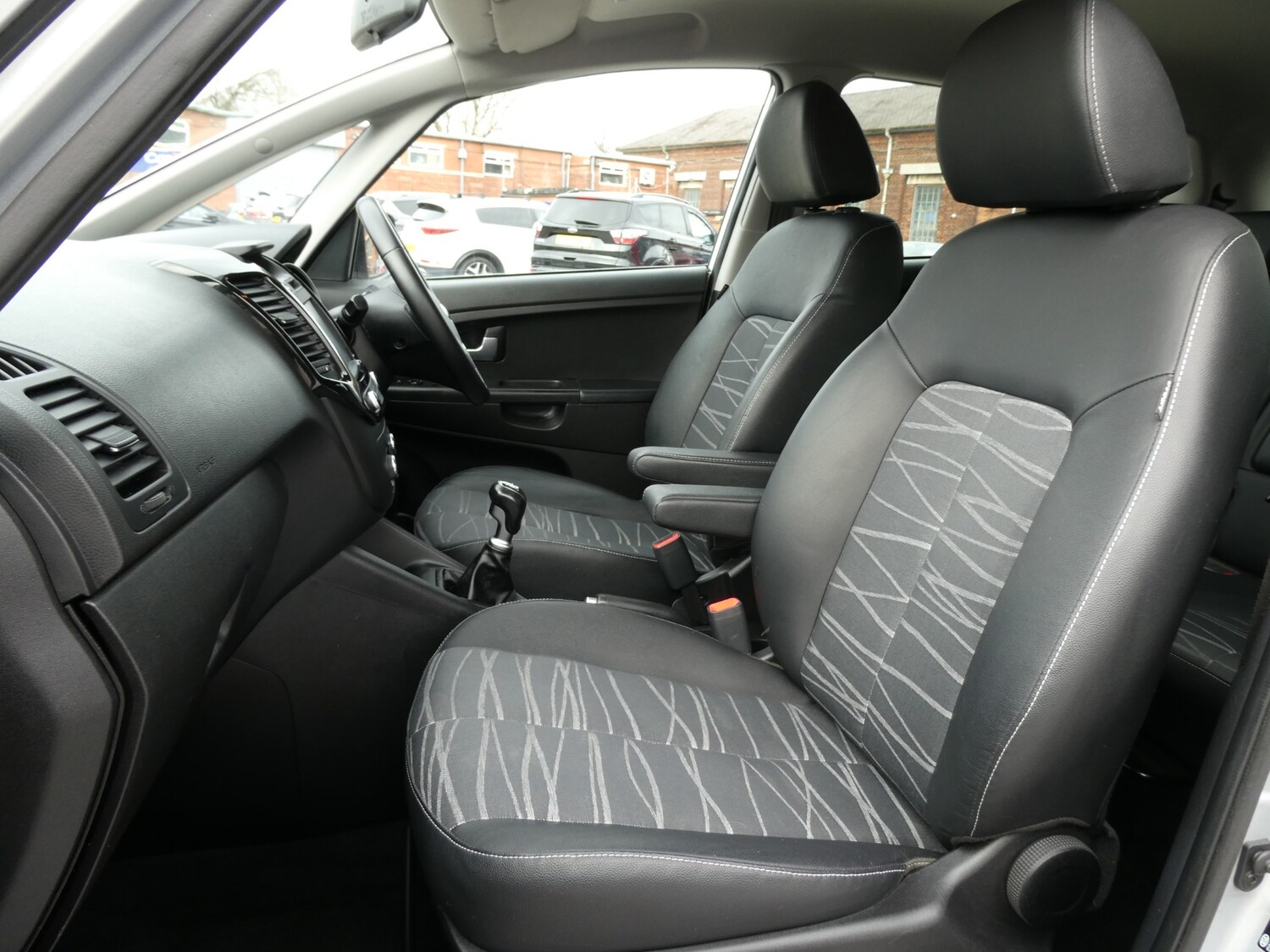 Used Kia Venga 2017 for sale - 77813353: Photo 17