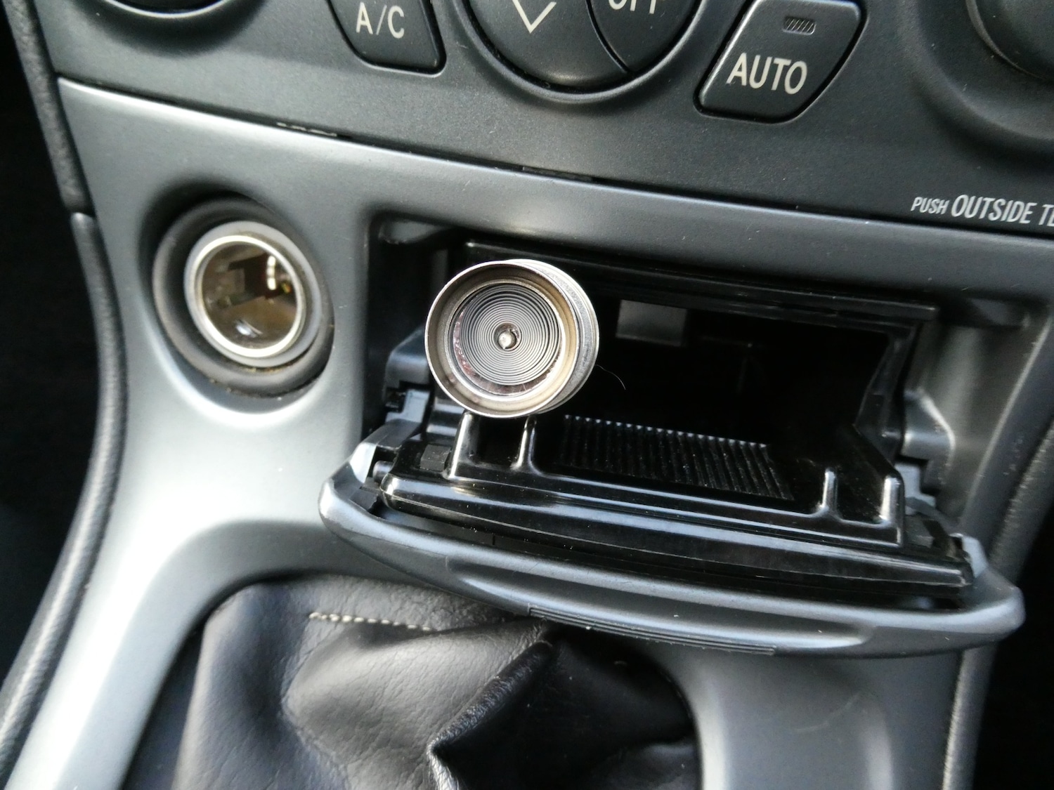 Used Toyota Celica 2003 for sale - 76734852: Photo 11