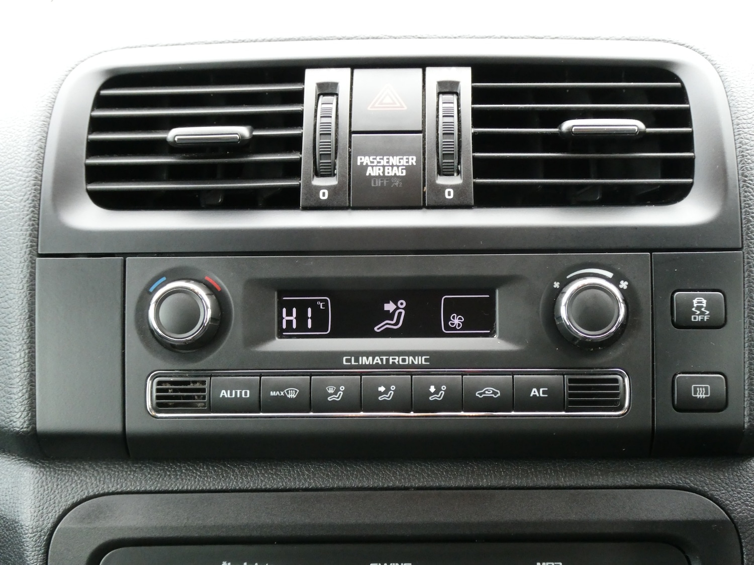 Used Skoda Fabia 2011 for sale - 78010988: Photo 18