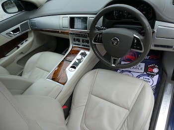 Used Jaguar XF 2014 for sale - 78508077: Photo