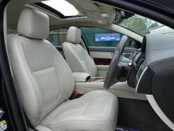 Used Jaguar XF 2014 for sale - 78508077: Photo