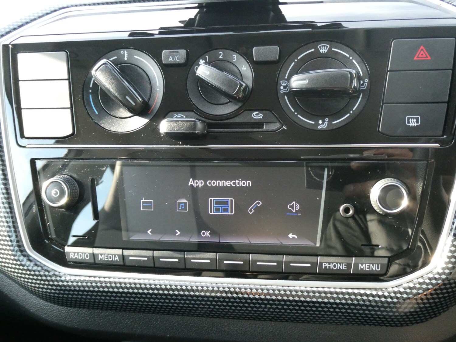 Used Volkswagen up! 2017 for sale - 78162564: Photo 12