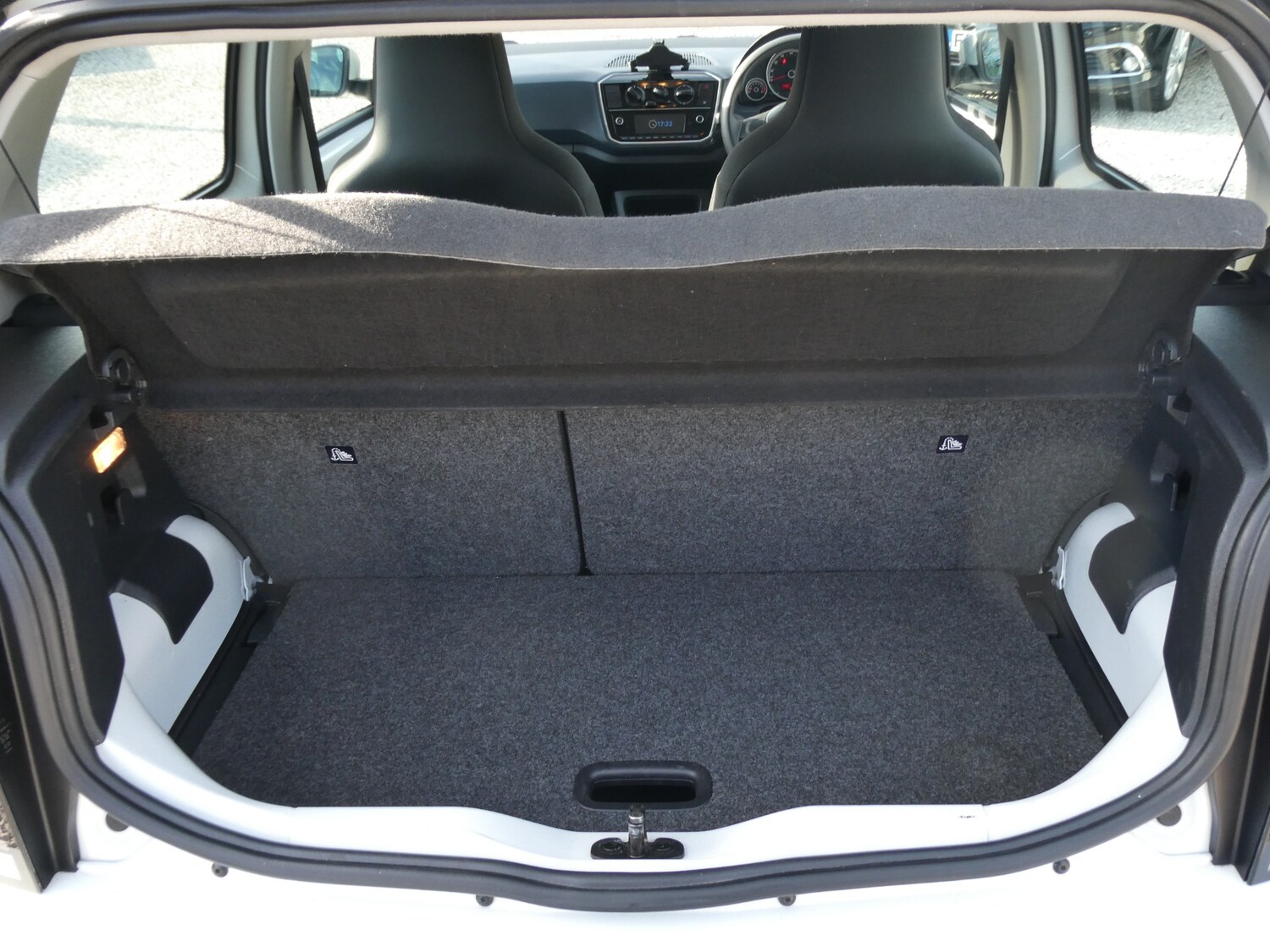 Used Volkswagen up! 2017 for sale - 78162564: Photo 19