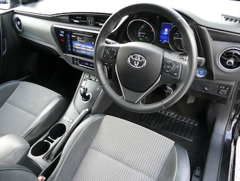 Used Toyota Auris 2016 for sale - 77819015: Photo