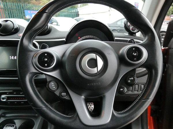 Used smart fortwo 2016 for sale - 76221695: Photo 6