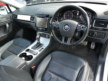 Used Volkswagen Touareg 2013 for sale - 79615000: Photo