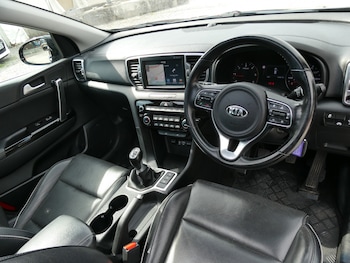 Used Kia Sportage 2018 for sale - 79407709: Photo