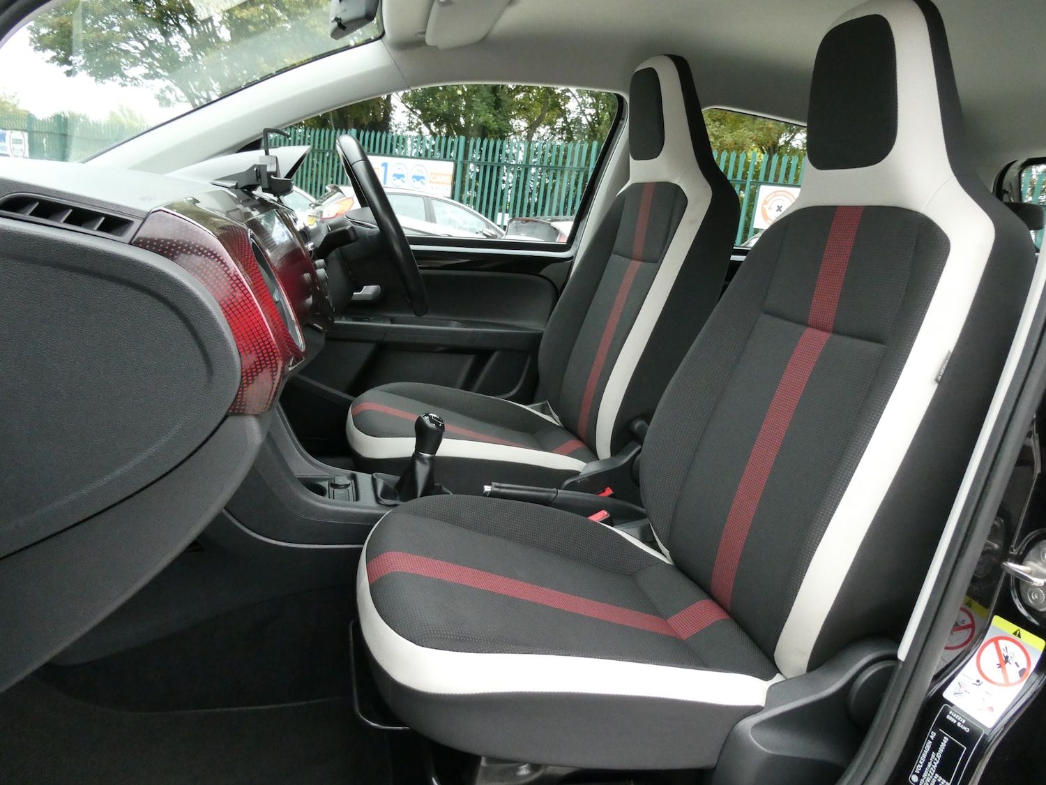 Used Volkswagen up! 2018 for sale - 76130331: Photo 15