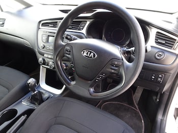 Used Kia Ceed 2017 for sale - 75931778: Photo