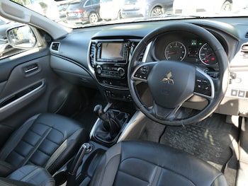 Used Mitsubishi L200 2016 for sale - 79184178: Photo