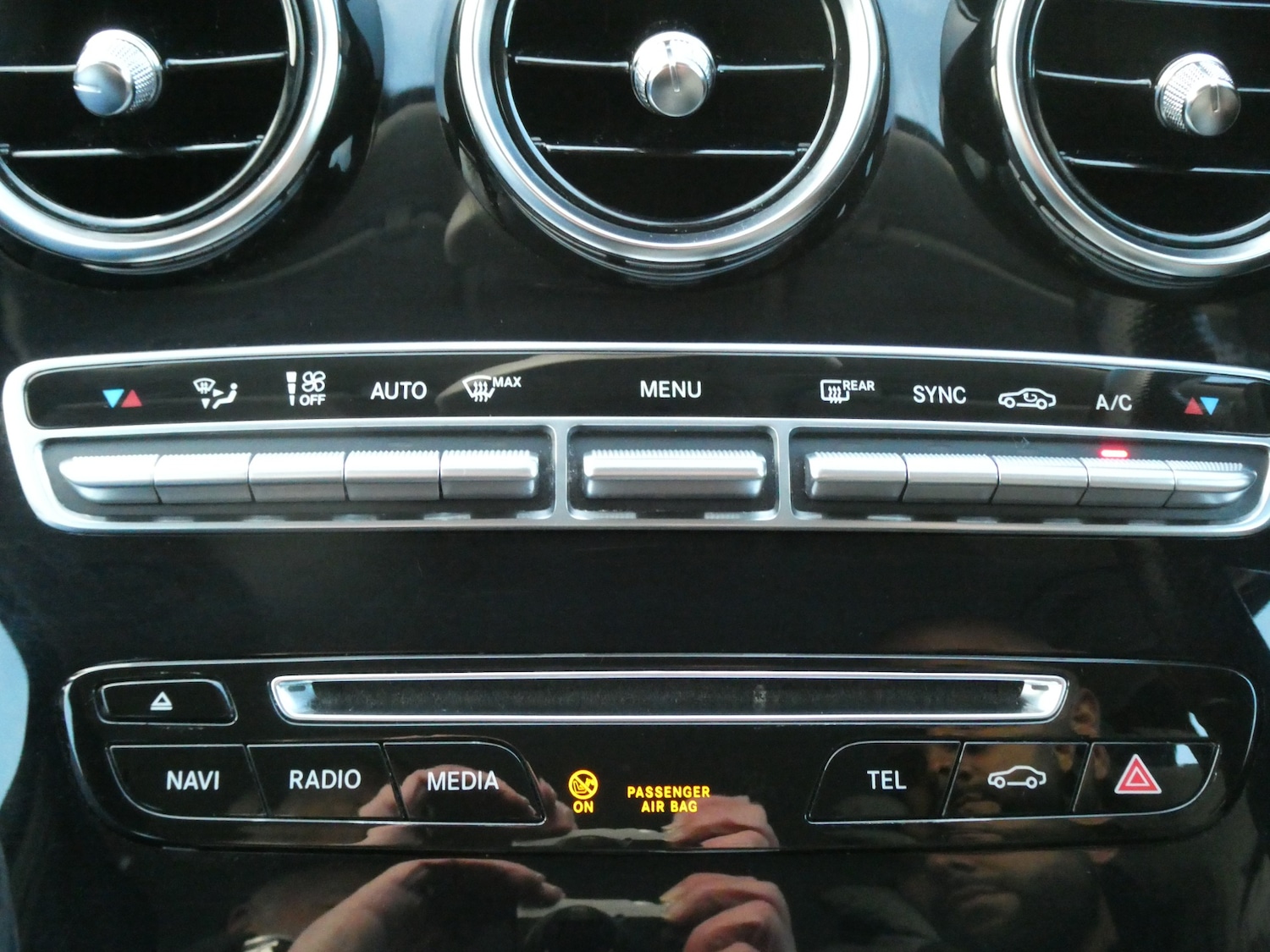 Used Mercedes-Benz C Class 2015 for sale - 77435328: Photo 11