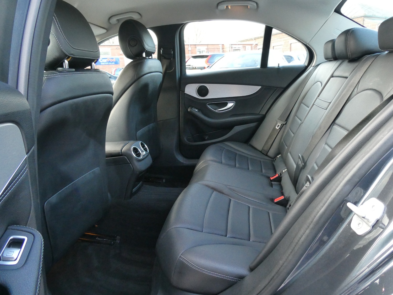 Used Mercedes-Benz C Class 2015 for sale - 77435328: Photo 18