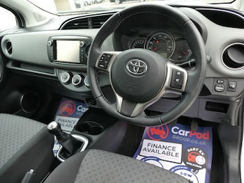 Used Toyota Yaris 2014 for sale - 79322350: Photo