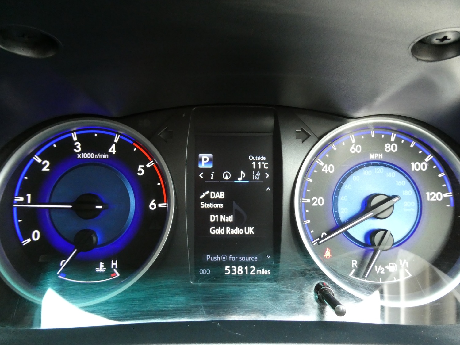 Used Toyota Hilux 2016 for sale - 77831539: Photo 9