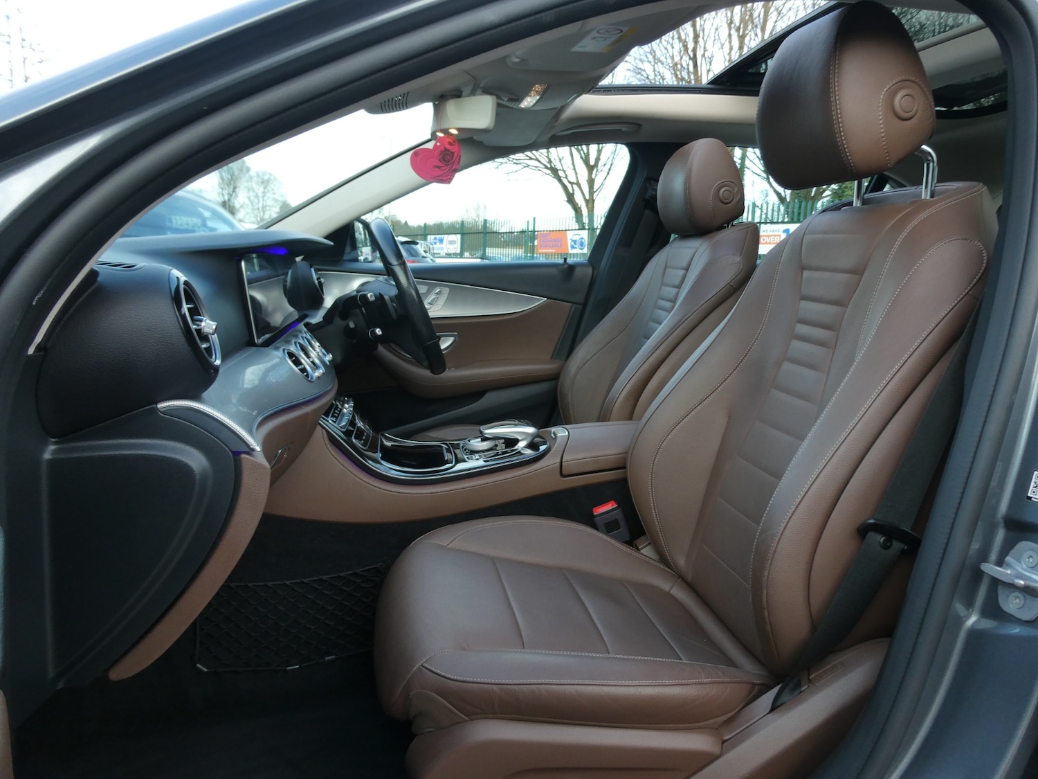 Used Mercedes-Benz E Class 2017 for sale - 77353843: Photo 18