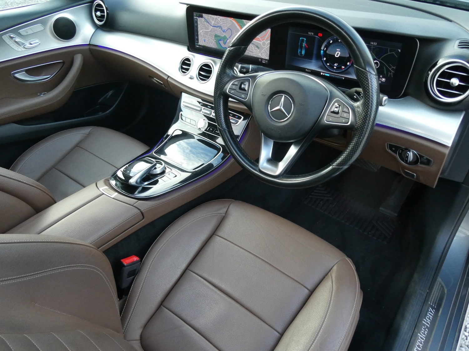 Used Mercedes-Benz E Class 2017 for sale - 77353843: Photo 3