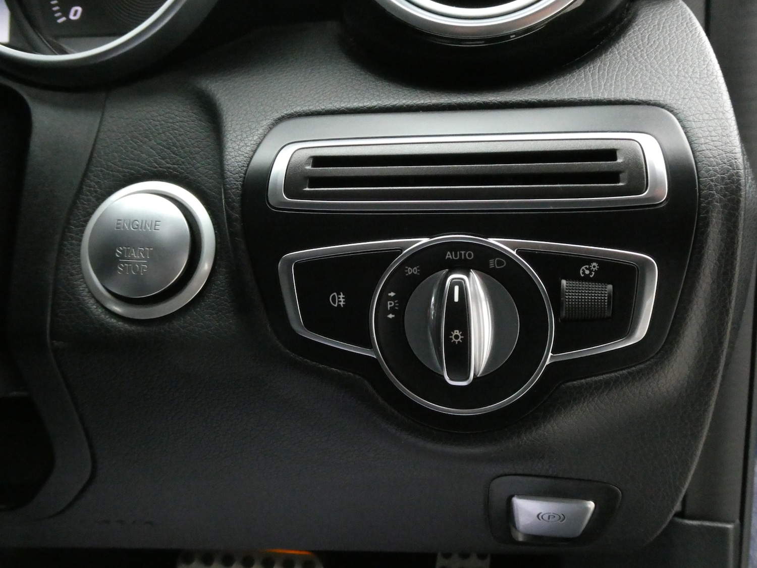 Used Mercedes-Benz C Class 2017 for sale - 77616439: Photo 14