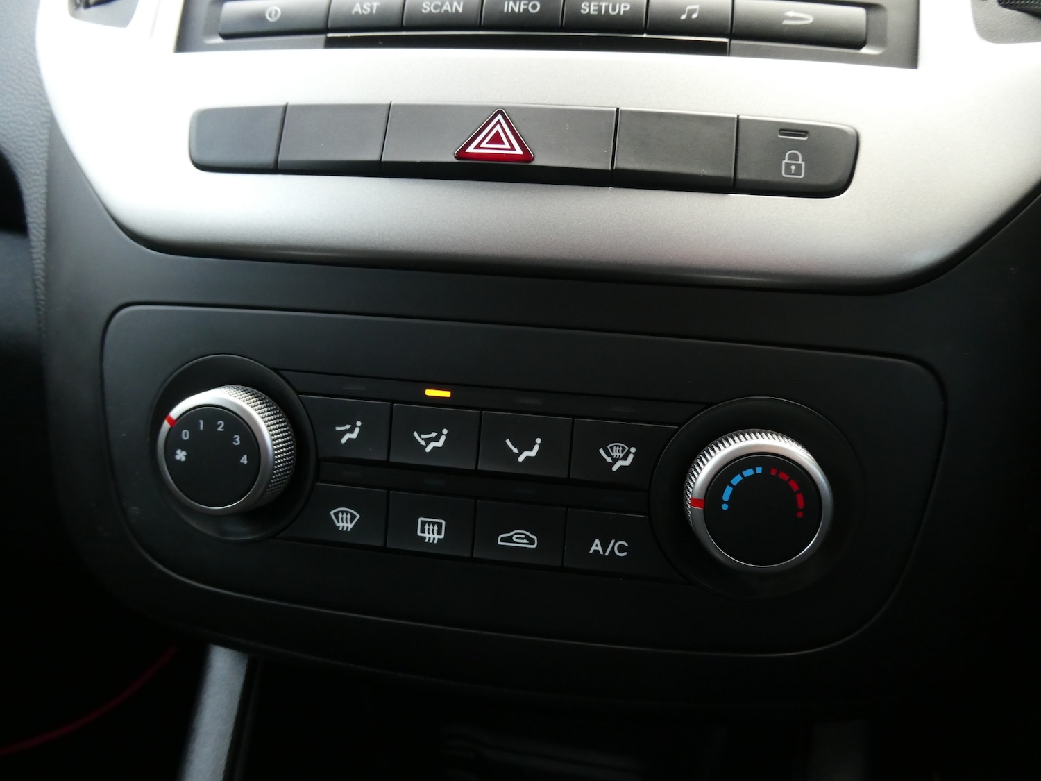 Used Kia Venga 2016 for sale - 76344301: Photo 13