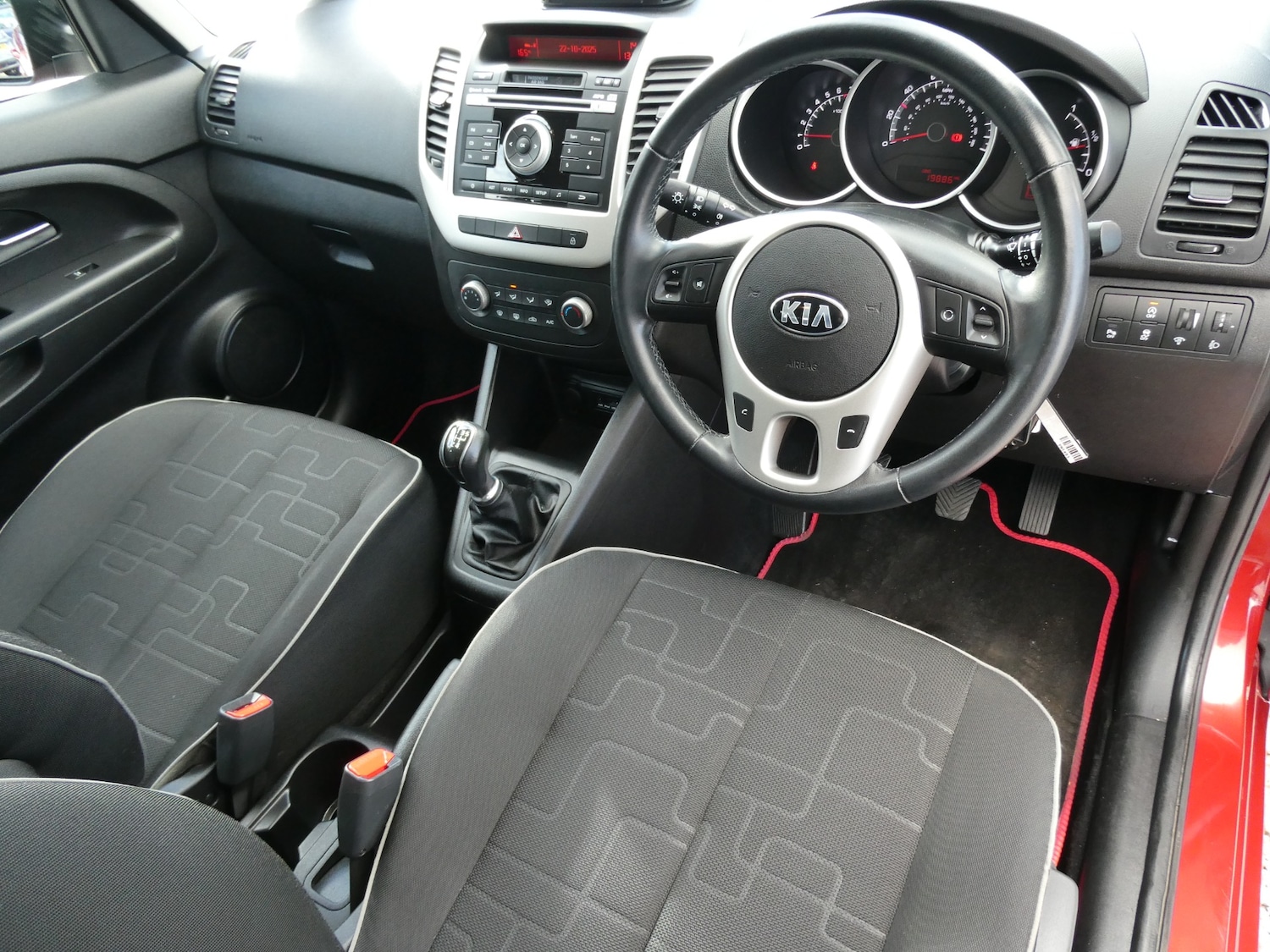 Used Kia Venga 2016 for sale - 76344301: Photo 3