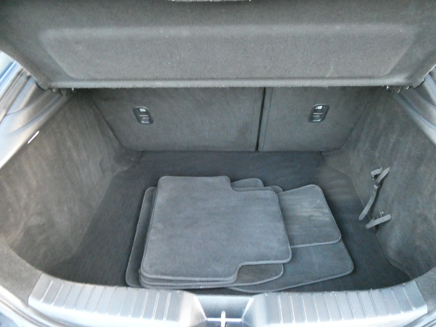 Used Mazda Mazda3 2019 for sale - 76738384: Photo 20