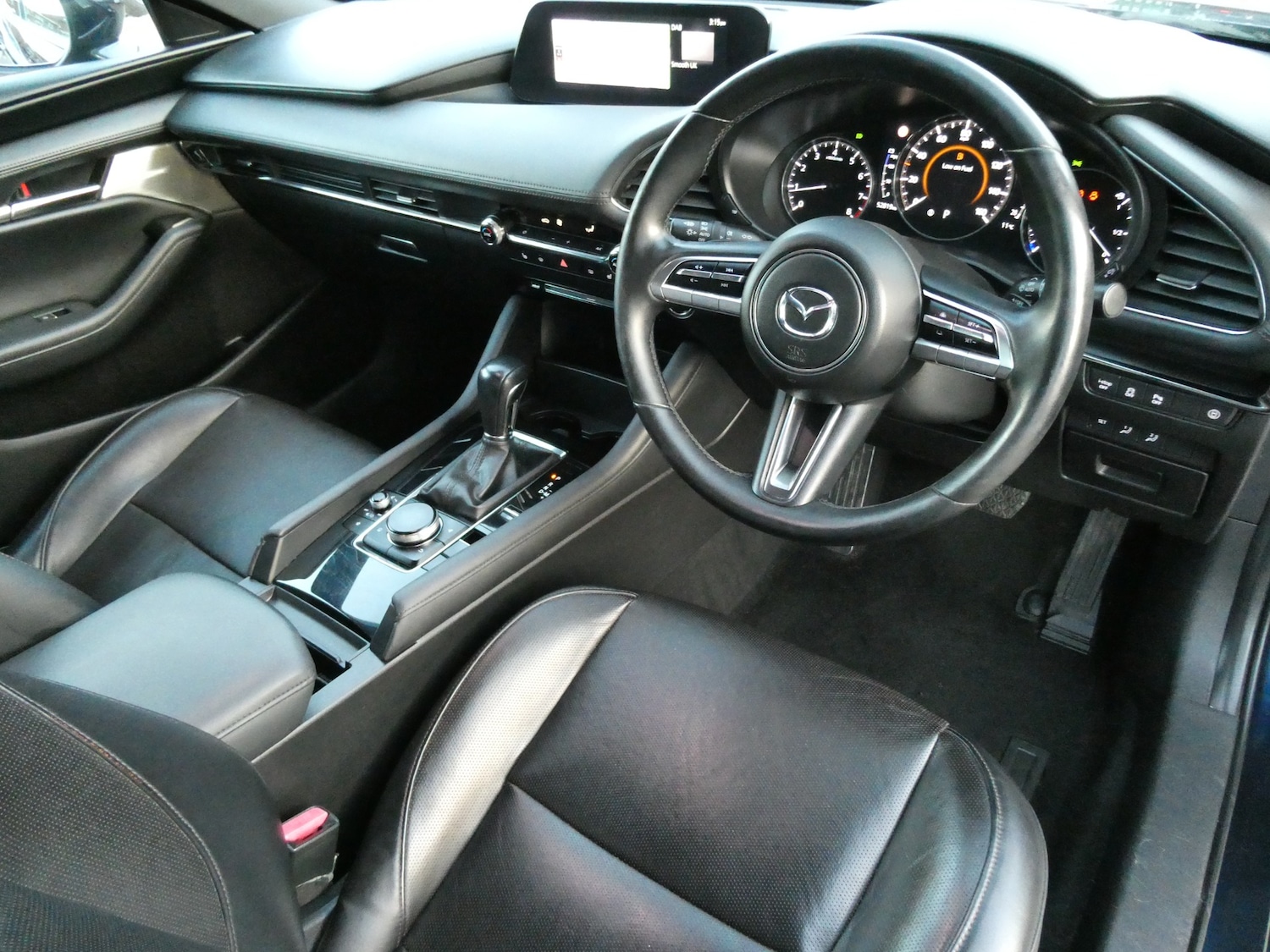 Used Mazda Mazda3 2019 for sale - 76738384: Photo 3