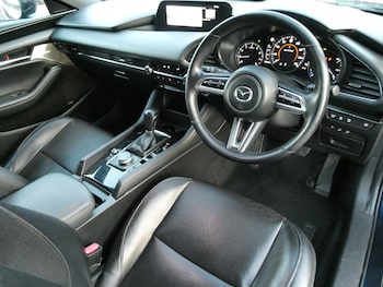 Used Mazda Mazda3 2019 for sale - 76738384: Photo