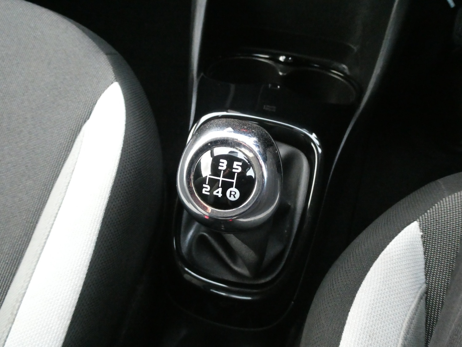 Used Toyota AYGO 2016 for sale - 77340263: Photo 7