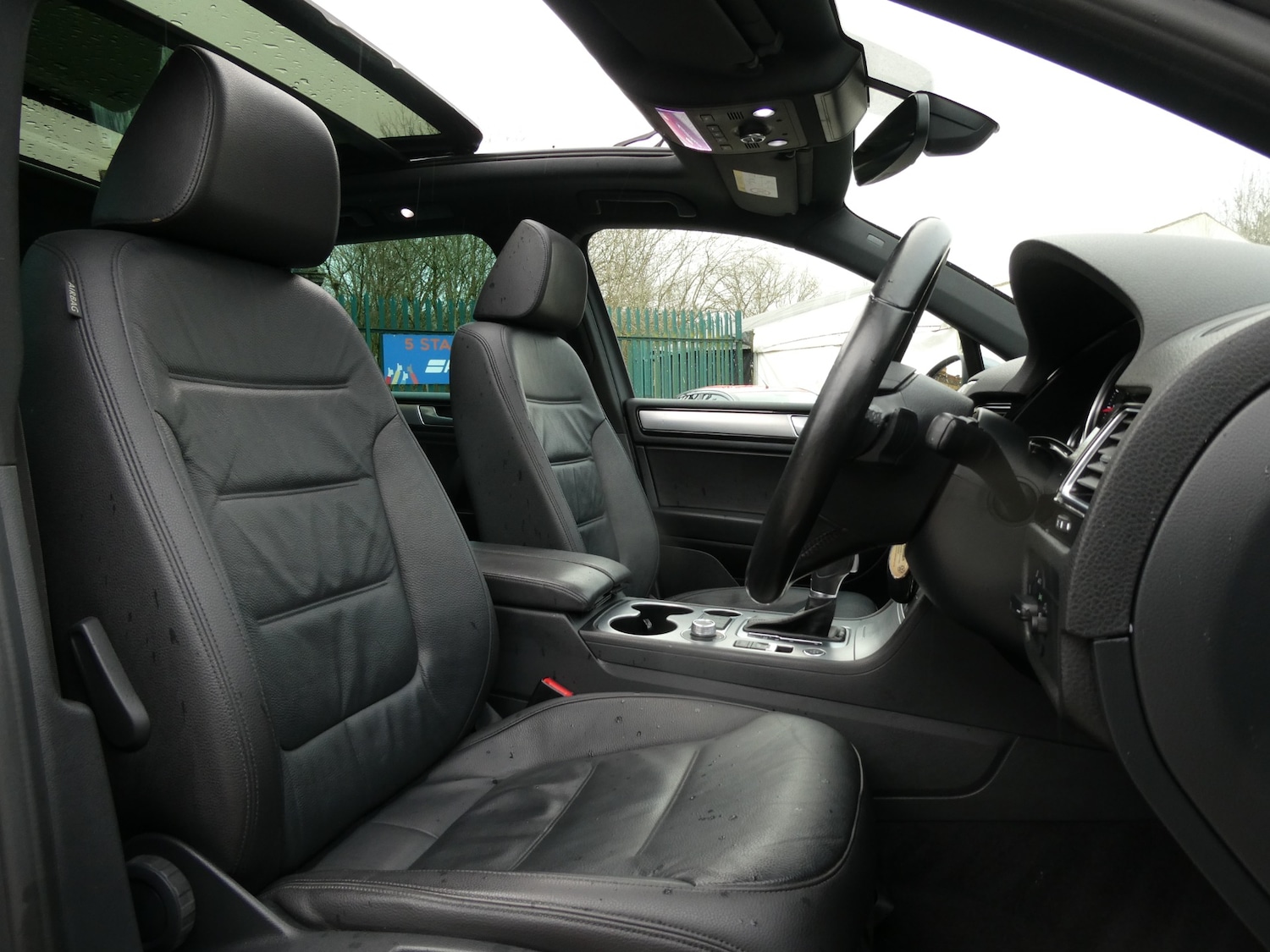 Used Volkswagen Touareg 2016 for sale - 77271939: Photo 5