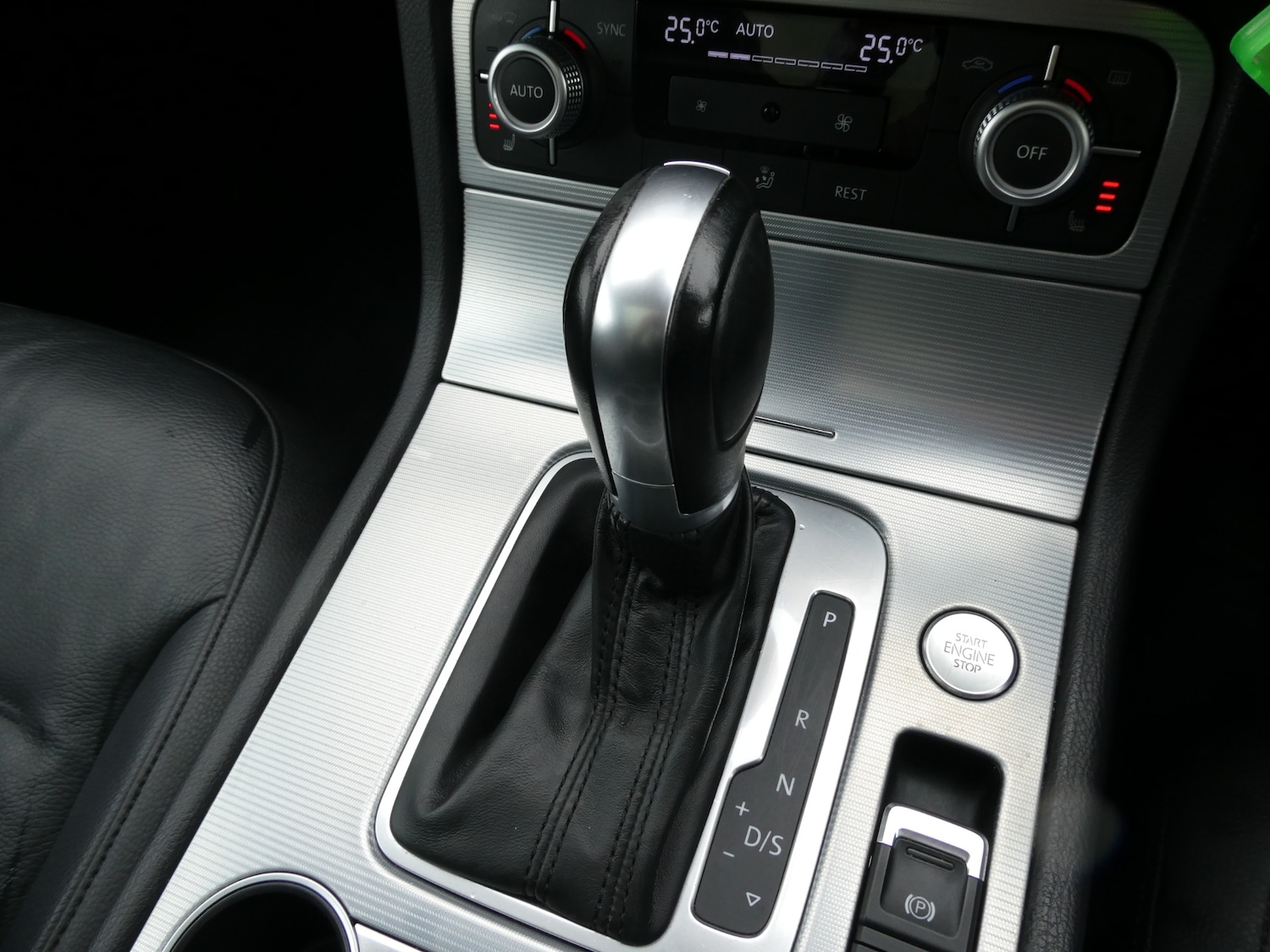 Used Volkswagen Touareg 2016 for sale - 77271939: Photo 7