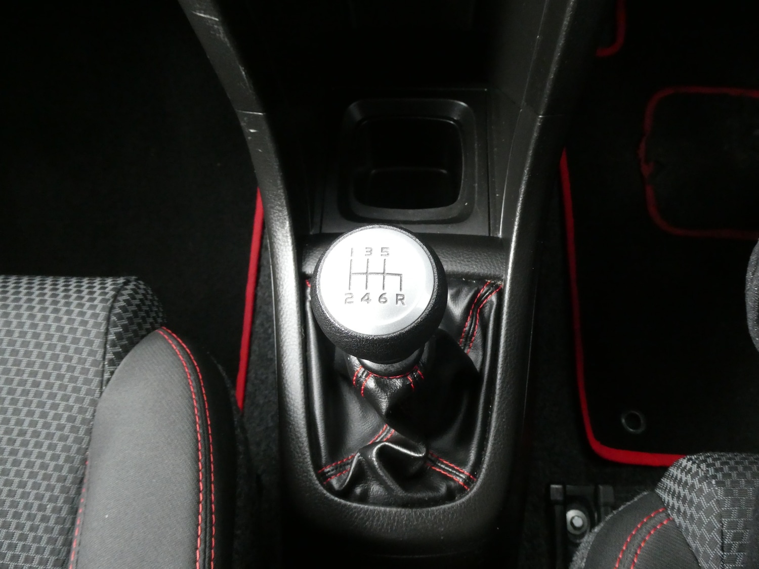 Used Suzuki Swift 2014 for sale - 77877894: Photo 7