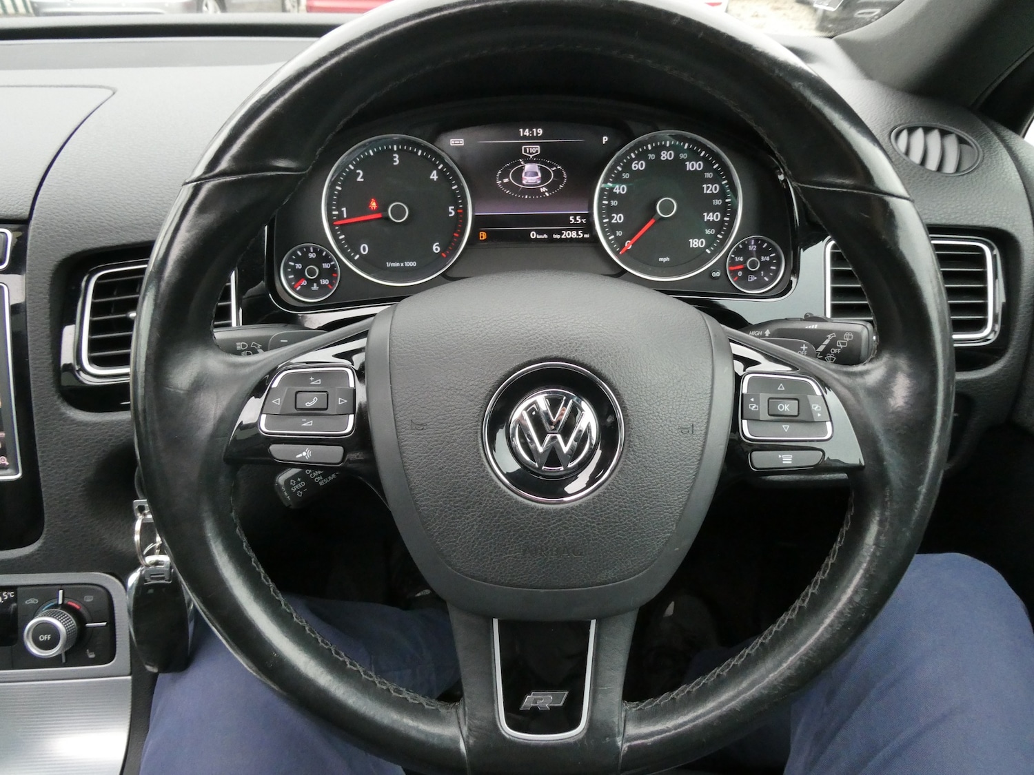 Used Volkswagen Touareg 2015 for sale - 77594748: Photo 6