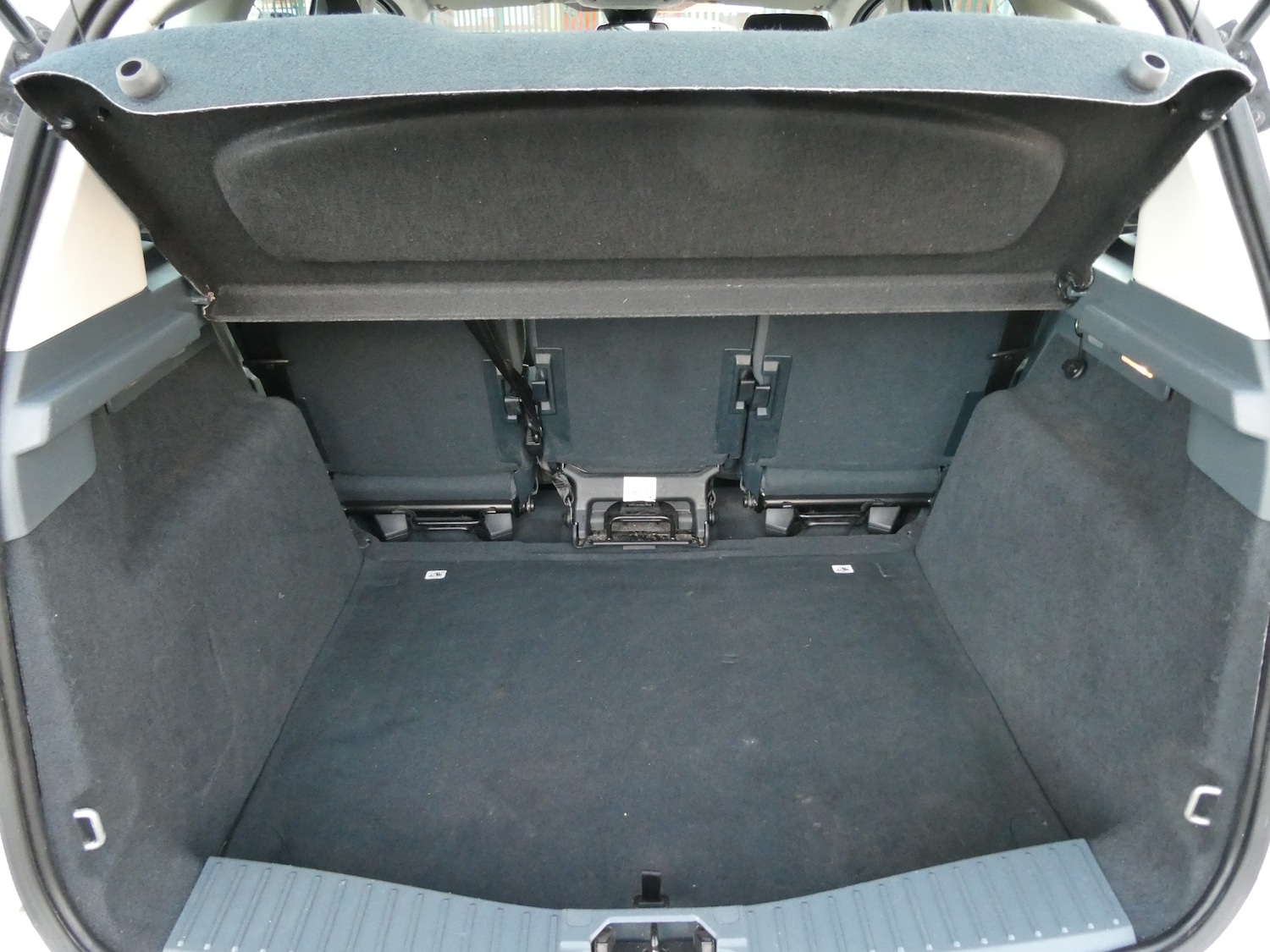 Used Ford C-Max 2015 for sale - 76683872: Photo 20