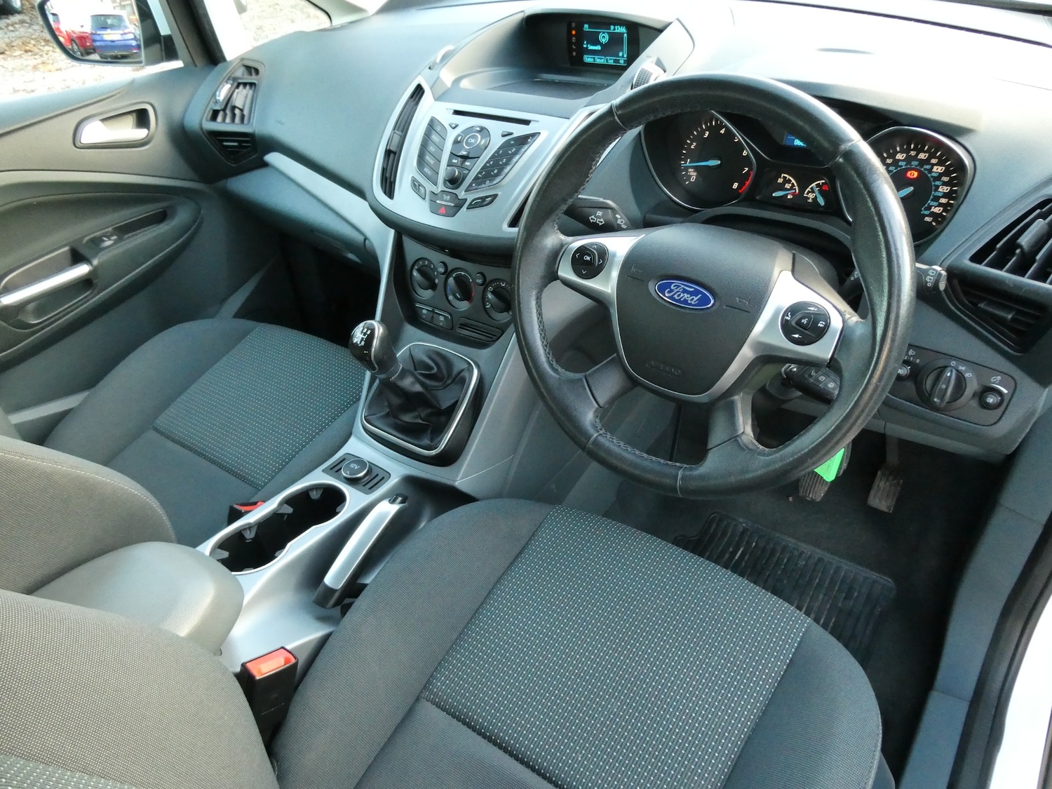 Used Ford C-Max 2015 for sale - 76683872: Photo 3