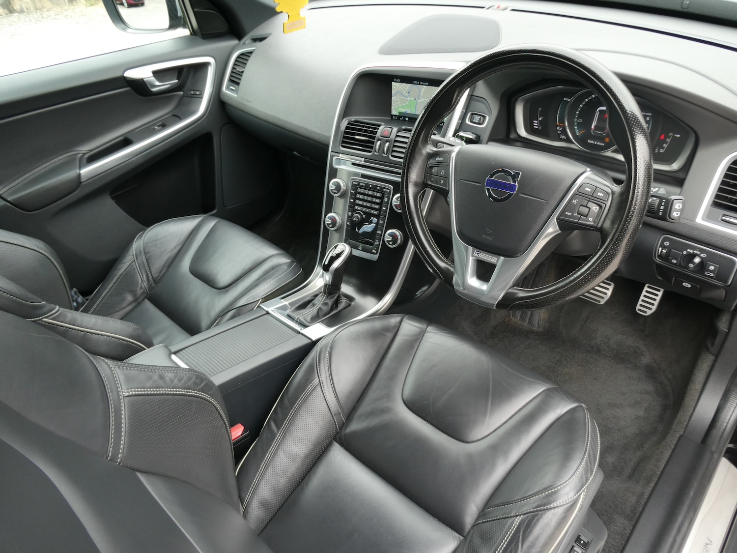 Used Volvo XC60 2016 for sale - 77997781: Photo 3