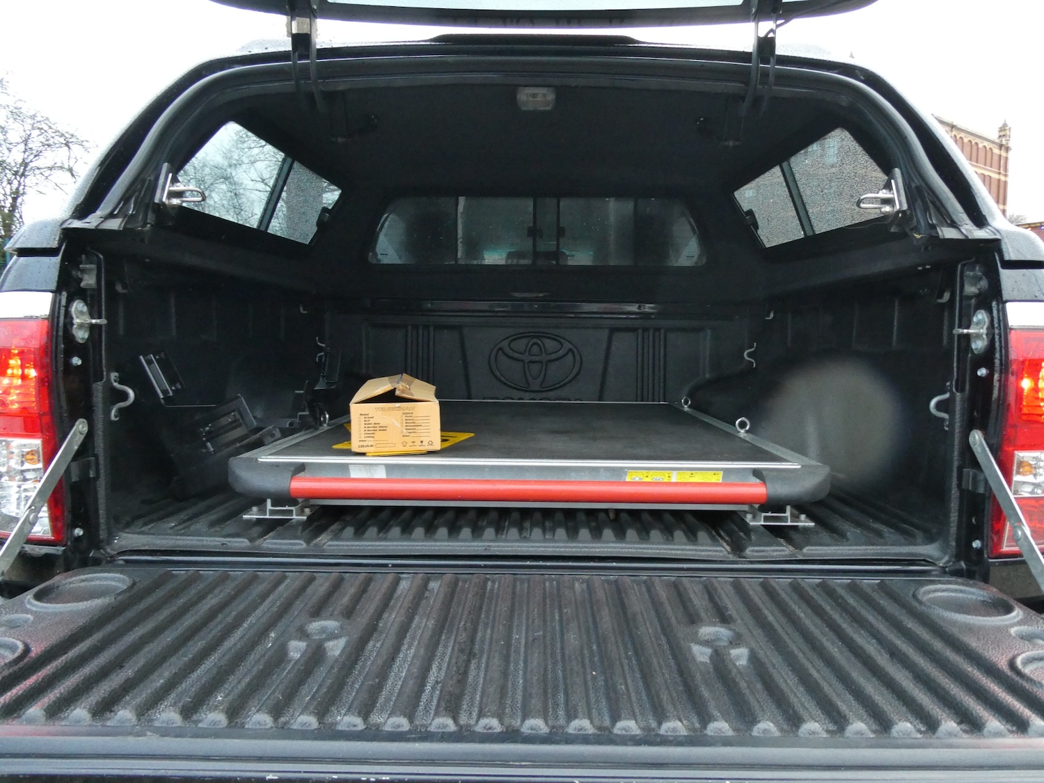 Used Toyota Hilux 2018 for sale - 76845910: Photo 10