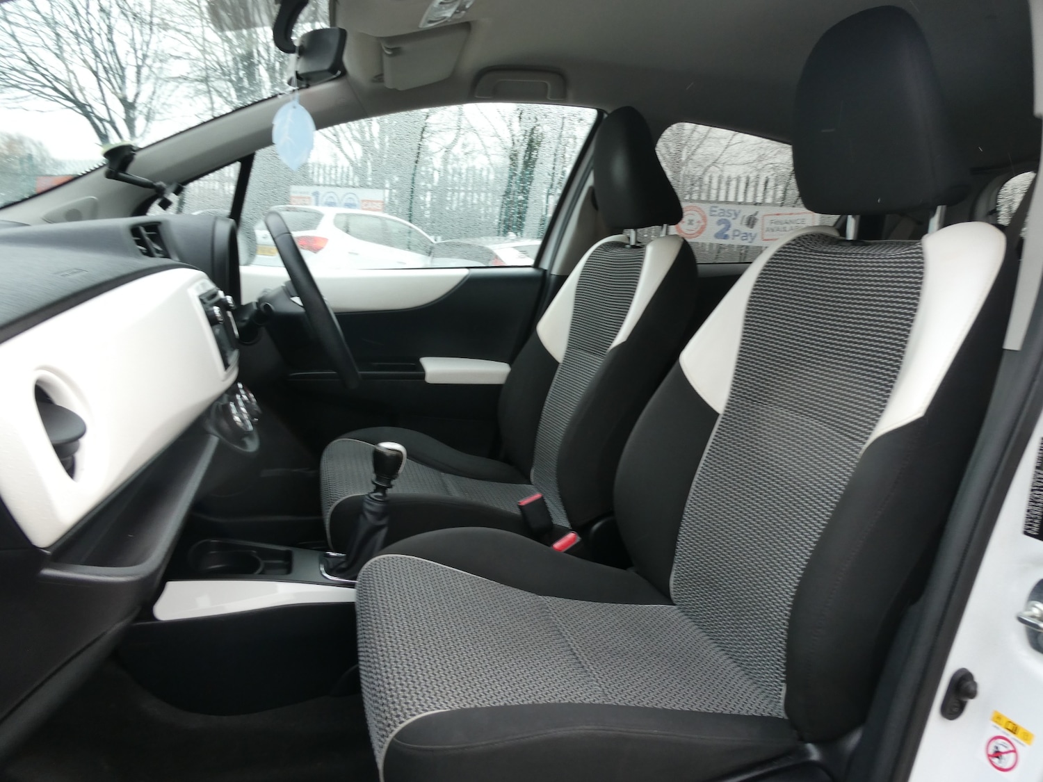 Used Toyota Yaris 2013 for sale - 77336681: Photo 16